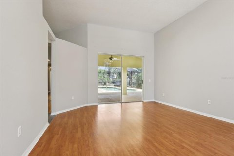 Villa ou maison à vendre à Tampa, Floride: 4 chambres, 179.3 m2 № 2224419 - photo 10