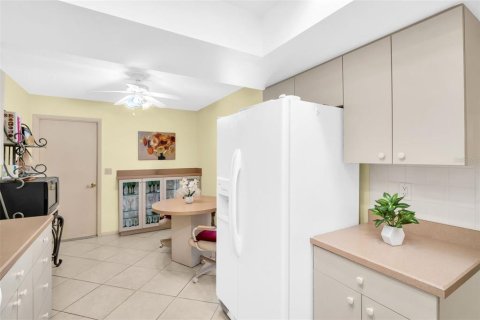 Villa ou maison à vendre à Palm Harbor, Floride: 2 chambres, 119.1 m2 № 1819150 - photo 9