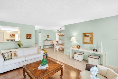 Villa ou maison à vendre à Palm Harbor, Floride: 2 chambres, 119.1 m2 № 1819150 - photo 15