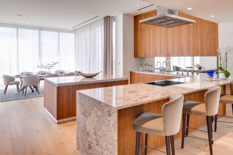 Condo in Miami, Florida, 4 bedrooms  № 1859728 - photo 25