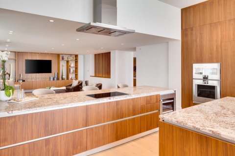 Condo in Miami, Florida, 4 bedrooms  № 1859728 - photo 3