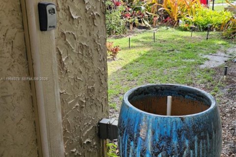 House in Fort Lauderdale, Florida 3 bedrooms, 149.67 sq.m. № 2029305 - photo 10