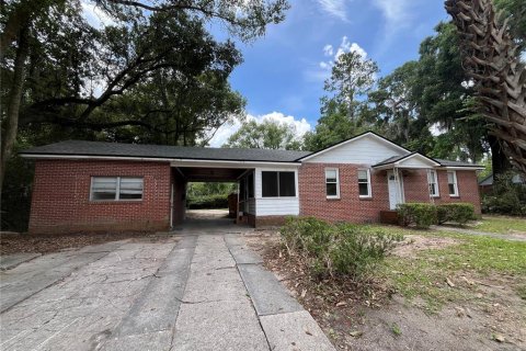Villa ou maison à louer à Gainesville, Floride: 3 chambres, 194.72 m2 № 1822478 - photo 1