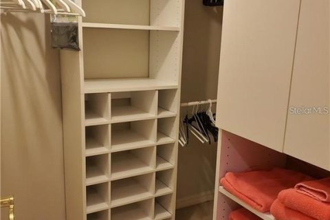 Снять в аренду кондоминиум в Лонгбоут-Ки, Флорида 2 комнаты, 119.84м2, № 420648 - фото 13