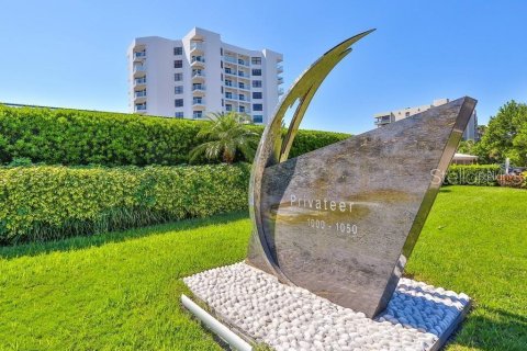 Снять в аренду кондоминиум в Лонгбоут-Ки, Флорида 2 комнаты, 119.84м2, № 420648 - фото 2