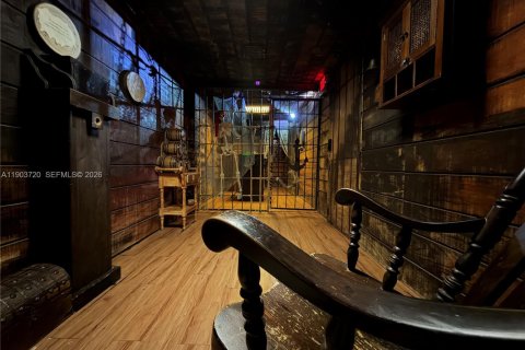 Propiedad comercial en venta en Hollywood, Florida № 2061433 - foto 14