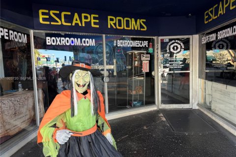 Propiedad comercial en venta en Hollywood, Florida № 2061433 - foto 3