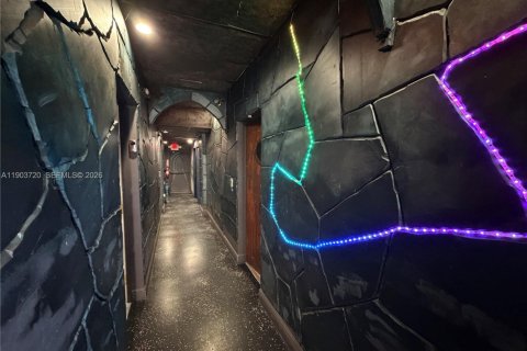 Propiedad comercial en venta en Hollywood, Florida № 2061433 - foto 7