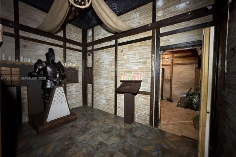 Propiedad comercial en venta en Hollywood, Florida № 2061433 - foto 11