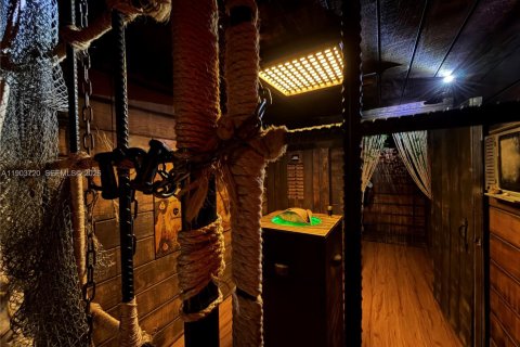 Propiedad comercial en venta en Hollywood, Florida № 2061433 - foto 21