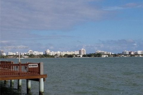 Condominio en venta en North Bay Village, Florida, 2 dormitorios, 111.39 m2 № 1920263 - foto 6