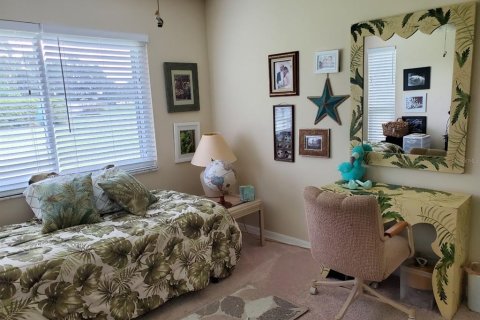 Condo in Sun City Center, Florida, 2 bedrooms  № 2206242 - photo 17