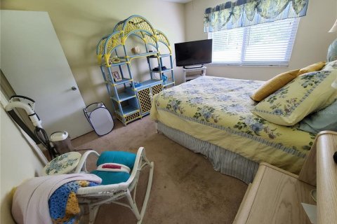 Condo in Sun City Center, Florida, 2 bedrooms  № 2206242 - photo 12