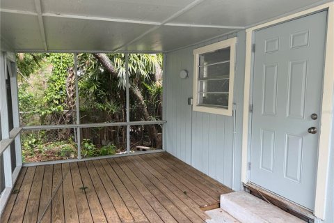 House in Umatilla, Florida 3 bedrooms, 105.54 sq.m. № 1803833 - photo 5