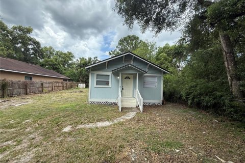 House in Umatilla, Florida 3 bedrooms, 105.54 sq.m. № 1803833 - photo 2