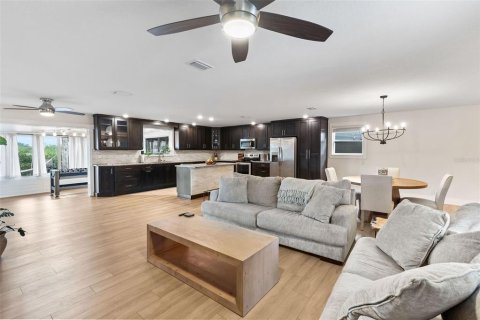 Casa en venta en Port Orange, Florida, 3 dormitorios, 163.32 m2 № 1789023 - foto 5