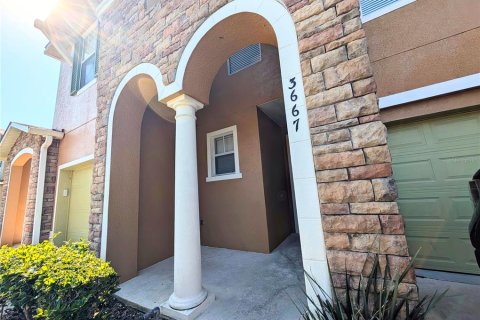 Townhouse in Sanford, Florida 3 bedrooms, 165.46 sq.m. № 1900594 - photo 2