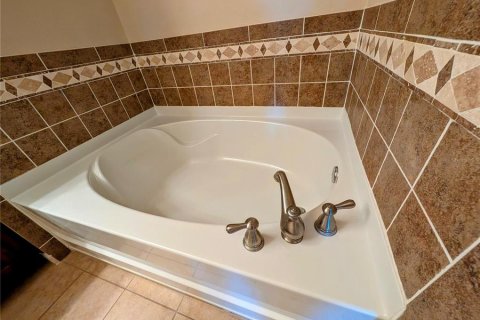 Townhouse in Sanford, Florida 3 bedrooms, 165.46 sq.m. № 1900594 - photo 27