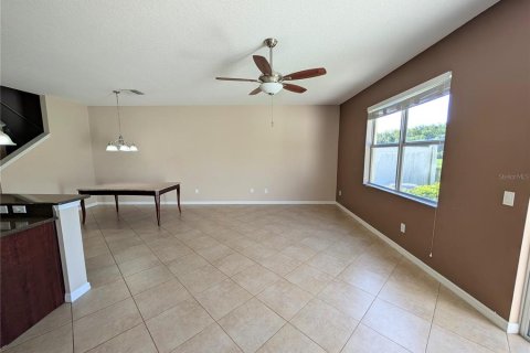 Townhouse in Sanford, Florida 3 bedrooms, 165.46 sq.m. № 1900594 - photo 11