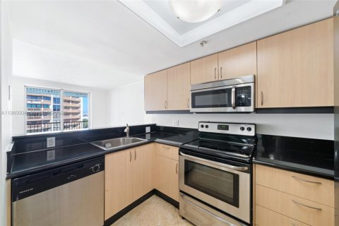 Купить кондоминиум в Майами, Флорида 2 спальни, 96.62м2, № 2020114 - фото 8