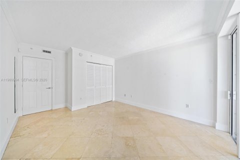 Купить кондоминиум в Майами, Флорида 2 спальни, 96.62м2, № 2020114 - фото 17