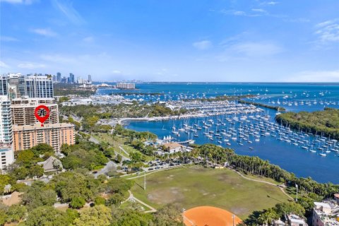 Купить кондоминиум в Майами, Флорида 2 спальни, 96.62м2, № 2020114 - фото 20