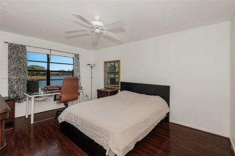 Villa ou maison à vendre à Davie, Floride: 3 chambres, 143.81 m2 № 2041486 - photo 15