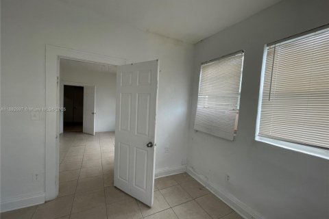 Appartement à louer à Miami, Floride: 2 chambres, 92.9 m2 № 1931859 - photo 14