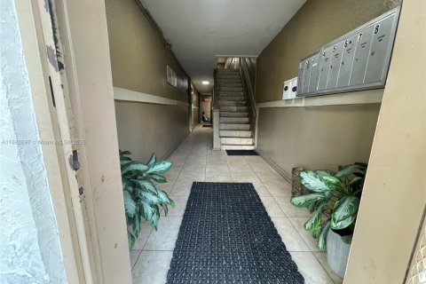 Appartement à louer à Miami, Floride: 2 chambres, 92.9 m2 № 1931859 - photo 20