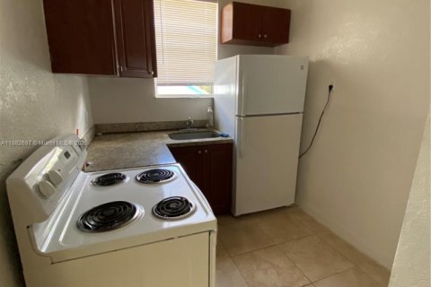 Appartement à louer à Miami, Floride: 2 chambres, 92.9 m2 № 1931859 - photo 8