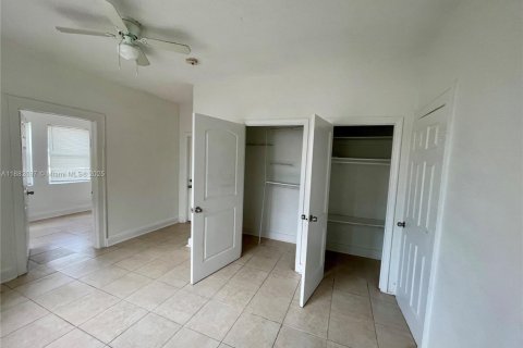 Appartement à louer à Miami, Floride: 2 chambres, 92.9 m2 № 1931859 - photo 17