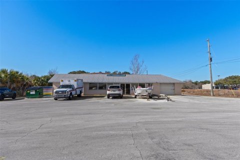 Commercial property in Crystal River, Florida 606 sq.m. № 2195982