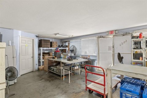 Immobilier commercial à vendre à Crystal River, Floride: 606 m2 № 2195982 - photo 4