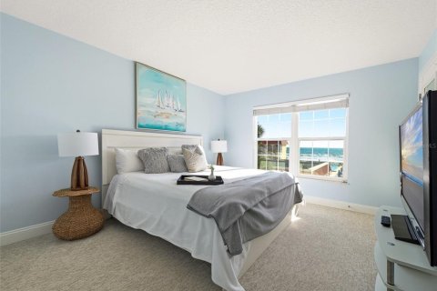 Condo in New Smyrna Beach, Florida, 2 bedrooms  № 2102238 - photo 30