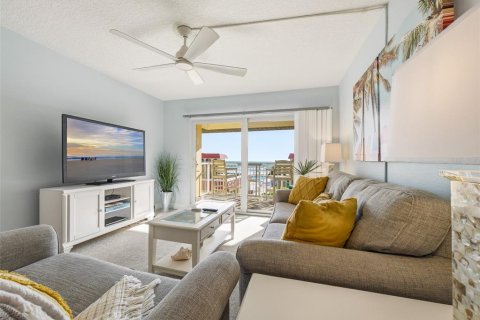 Condo in New Smyrna Beach, Florida, 2 bedrooms  № 2102238 - photo 23