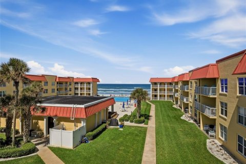 Condo in New Smyrna Beach, Florida, 2 bedrooms  № 2102238