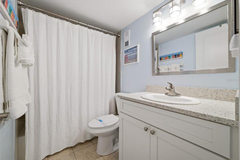 Condo in New Smyrna Beach, Florida, 2 bedrooms  № 2102238 - photo 28