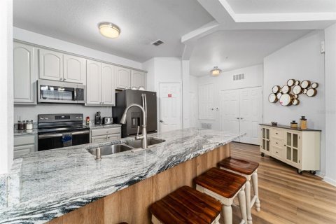 Condo in Orlando, Florida, 3 bedrooms  № 1866654 - photo 9