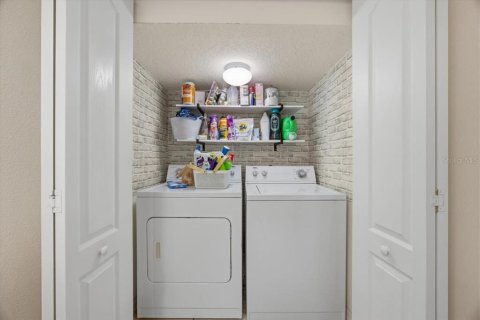 Touwnhouse à vendre à Lakeland, Floride: 2 chambres, 138.98 m2 № 2098455 - photo 11