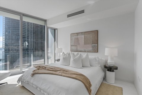 Condo in Miami, Florida, 2 bedrooms  № 1921802 - photo 17