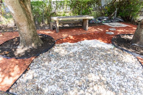 House in Dania Beach, Florida 3 bedrooms, 95.04 sq.m. № 2026086 - photo 26