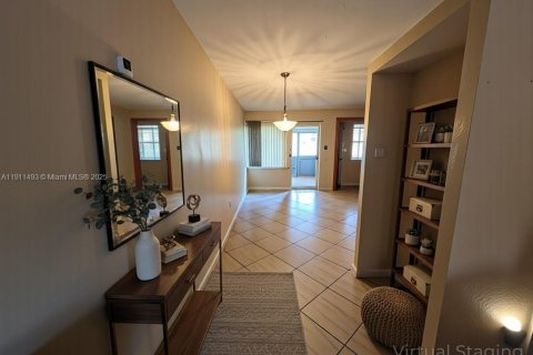 Купить кондоминиум в Майами-Гарденс, Флорида 2 спальни, 111.48м2, № 1968212 - фото 5