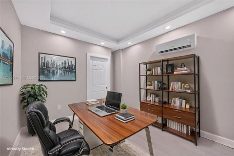 Купить виллу или дом в Майами, Флорида 4 спальни, 163.97м2, № 2176795 - фото 27