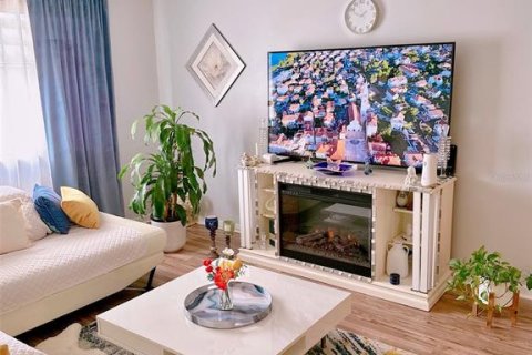 Condo in Saint Petersburg, Florida, 1 bedroom  № 2196241 - photo 23