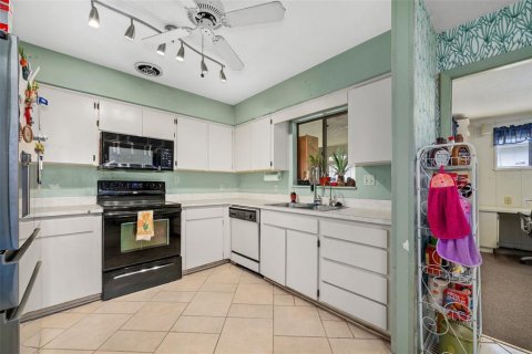 Купить виллу или дом в Гейнсвилл, Флорида 7 комнат, 150.5м2, № 2212828 - фото 13