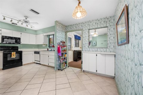 Купить виллу или дом в Гейнсвилл, Флорида 7 комнат, 150.5м2, № 2212828 - фото 16