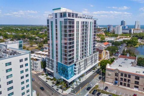 Copropriété à louer à Saint Petersburg, Floride: 2 chambres, 178.65 m2 № 1915447 - photo 1