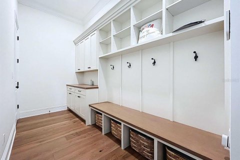 Casa en venta en Tampa, Florida, 5 dormitorios, 398.09 m2 № 1911891 - foto 10