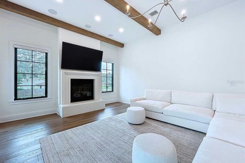 Casa en venta en Tampa, Florida, 5 dormitorios, 398.09 m2 № 1911891 - foto 30