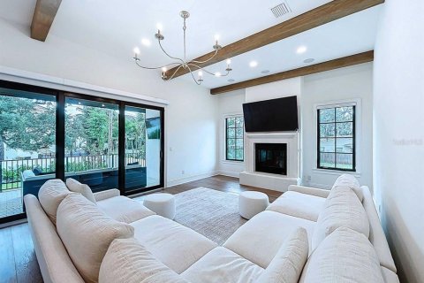 Casa en venta en Tampa, Florida, 5 dormitorios, 398.09 m2 № 1911891 - foto 28